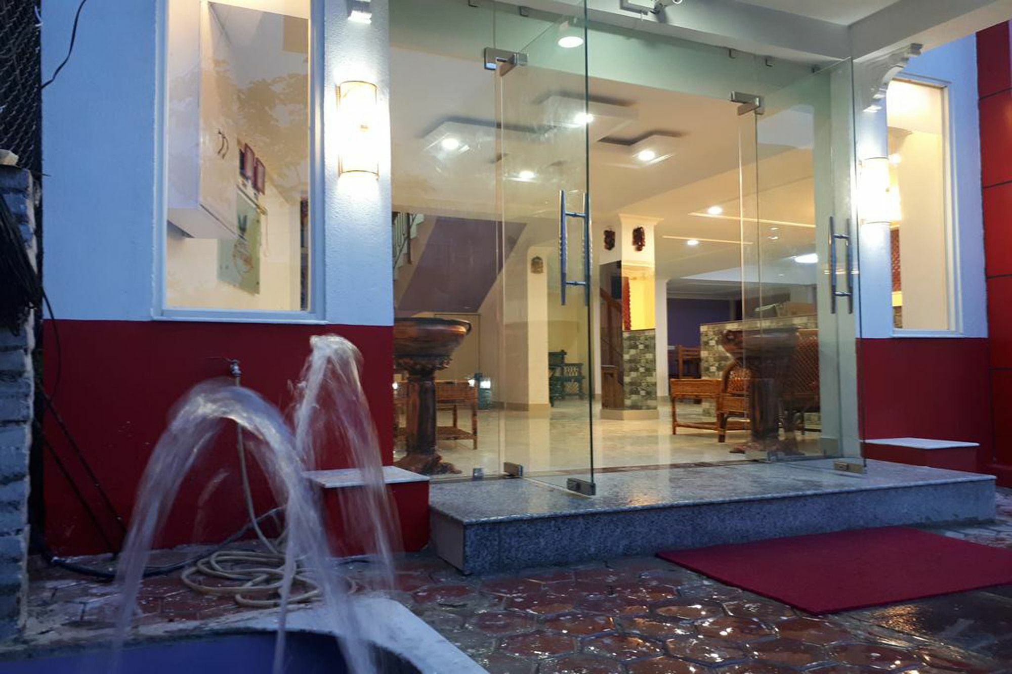 Hotel Tranquil Katmandou Extérieur photo